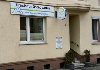 Eingang zur Praxis für Physiotherapie in Lünen, Von-Wieck-Straße 6